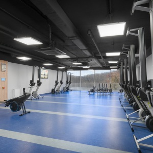 Fotografia wnętrza sali treningowej w COS Wałcz